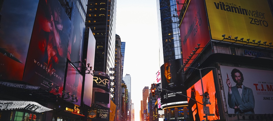 Global digital signage market to reach $28.9 billion by 2030, report